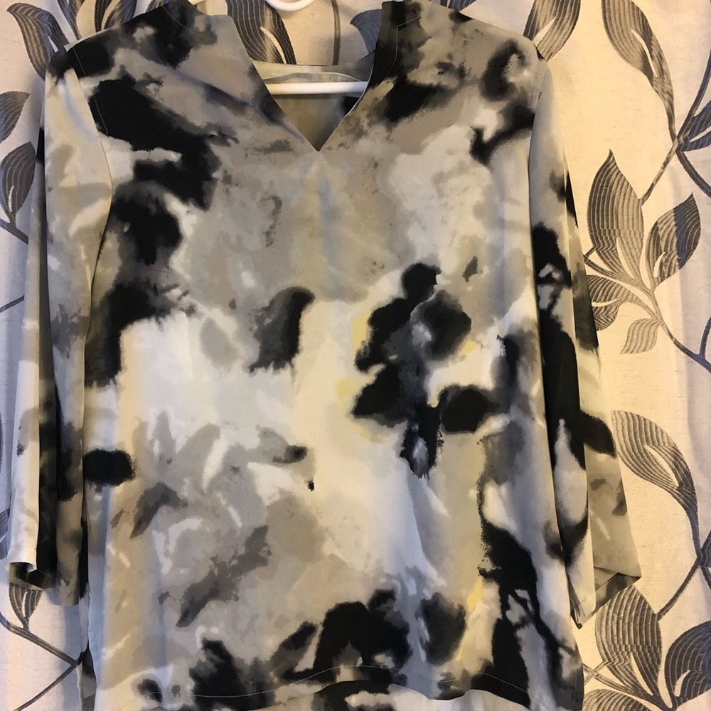Light weight blouse